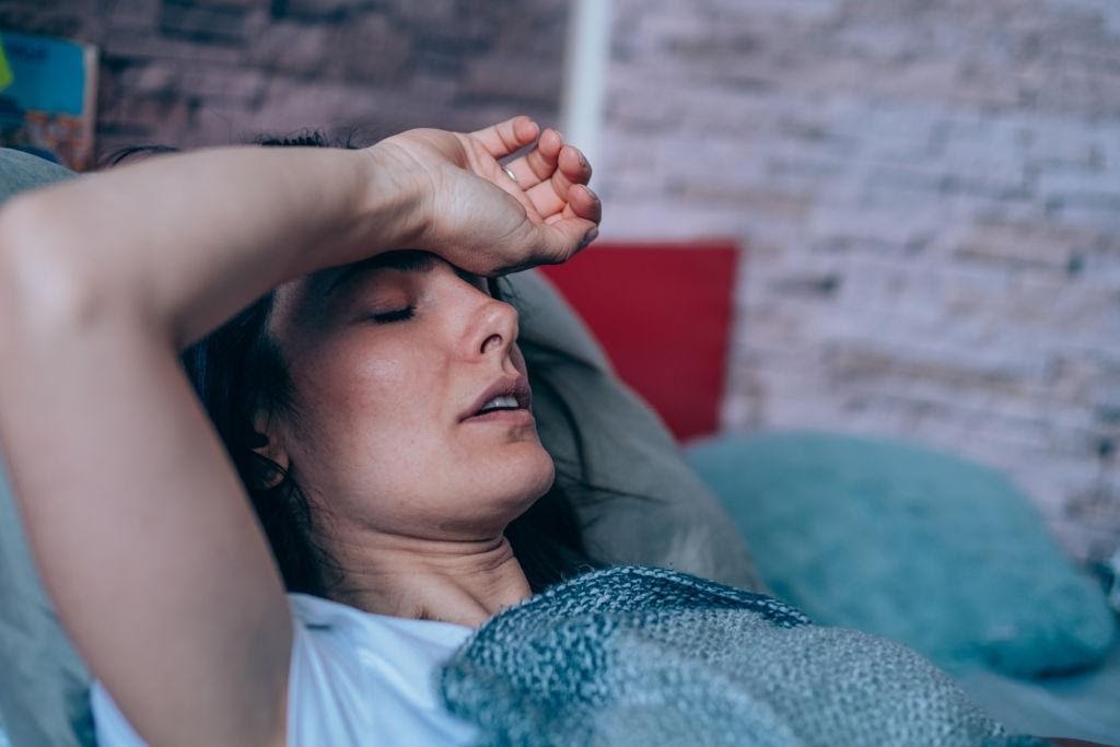 Fiebre y náuseas
